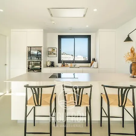 Higueronrentals Summers Bay Apartment *